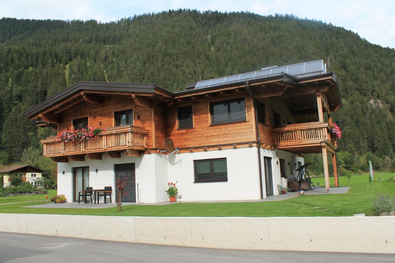 Villa Alpin Holzgau Eksteriør bilde