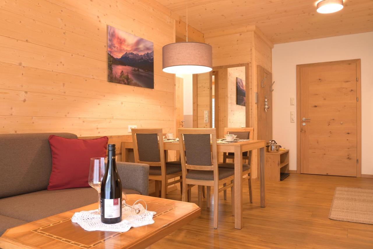 Villa Alpin Holzgau Eksteriør bilde